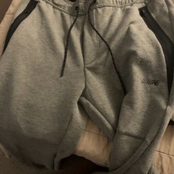 American Eagle Tech Joggers