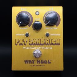 Way Huge WHE301 Fat Sandwich Harmonic Saturator Distortion Guitar Pedal