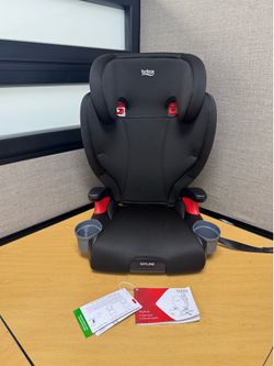 $50 FIRM - New / Britax Skyline adjustable booster car seat / 40-120 pound capacity