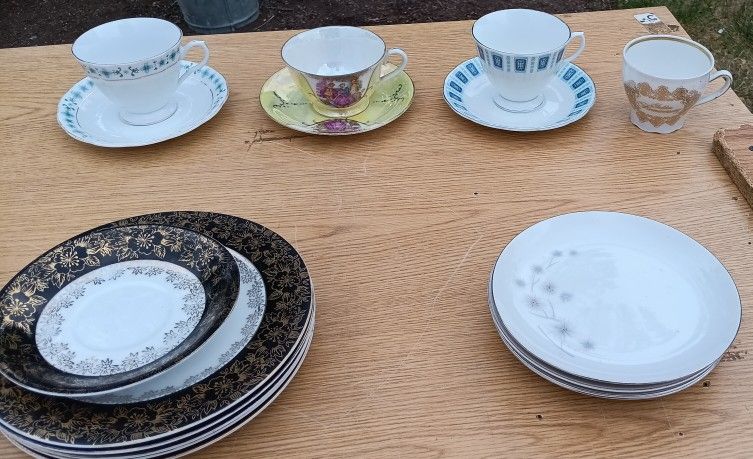 Collection Of Beautiful China/Porcelain Plates, Saucers & Tea Cups