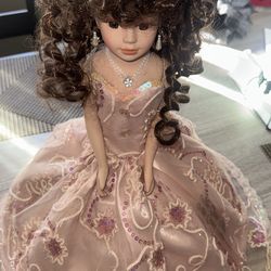 Muñeca de quinceañera