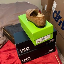 Size 6 Open Box No Used