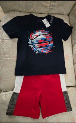 Boy's Shorts And Tee Set Size 4T
