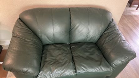 Love seat/couch