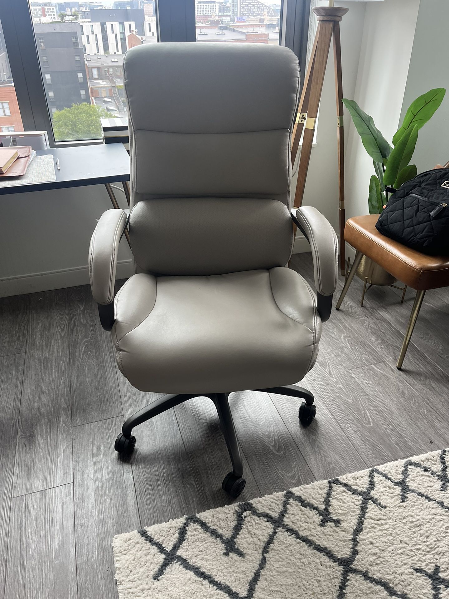 Plush, Faux Leather Office Chair