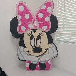Minnie Mouse And Mickey Piñatas 
