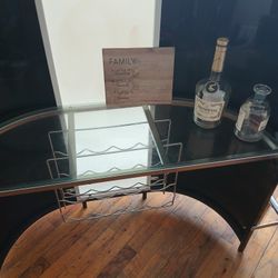 Wet Bar With 4 Chairs 5