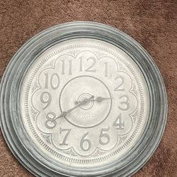 ⏱️ QUICK SALE Vintage Wall Clocks - Works Perfectly