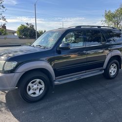 Toyota sequoia sr5