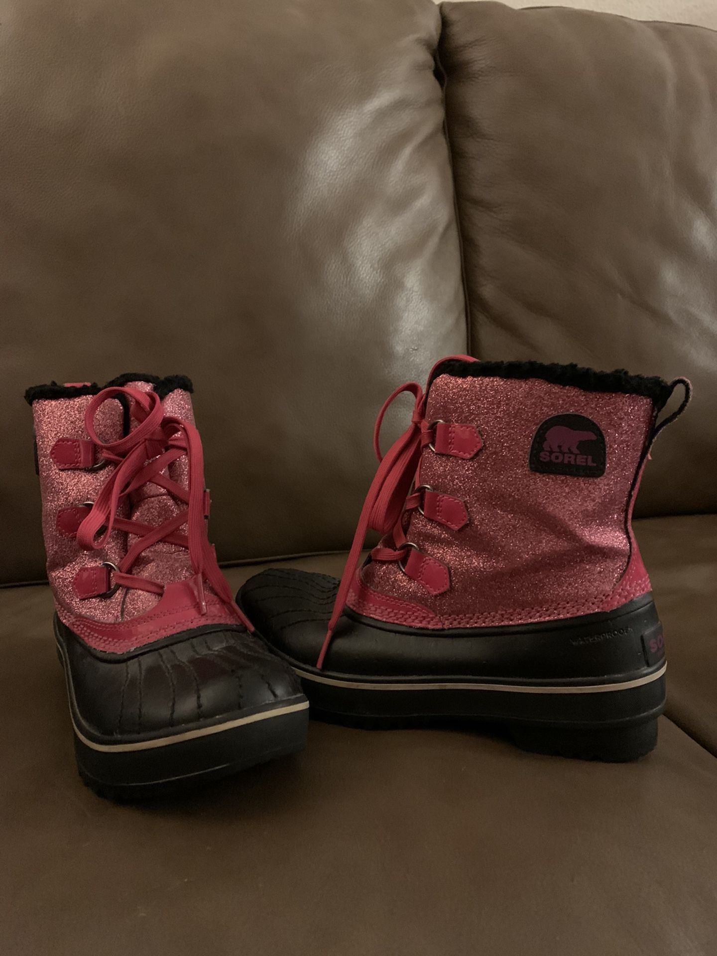 Sorel waterproof boots girls size 4