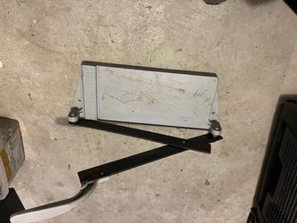 Manual vinyl and tile cutter