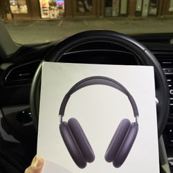 AIRPOD MAX WITH RECEIPT AND ACTIVE WARRANTY 