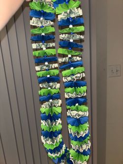 Graduation leis
