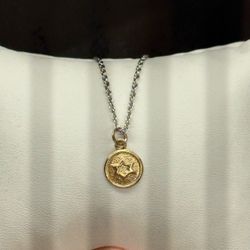 14 k solid gold Gold Star Coin Pendant Necklace