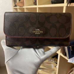 COACH SIGNATURE Canvas LEATHER EMBOSSED CANVAS ZIP CHECKBOOK RED WALLET