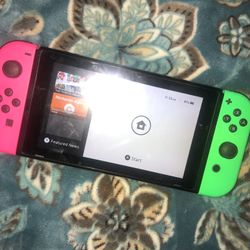 Nintendo Switch 