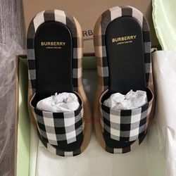 Burberry Slides Sz 7.5 In Women 