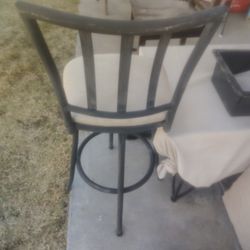 Black Metal Round Swiveling Bar Stool Chair w/ Back