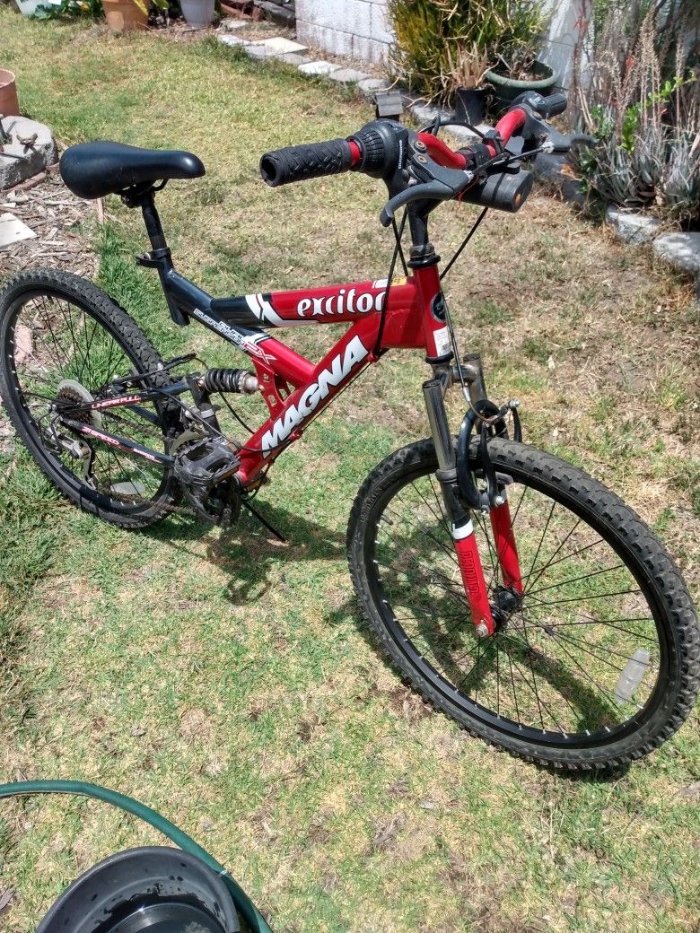 Full Suspension Excitor 24 In Mountain Bike