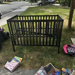 Convertable Baby Crib 