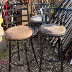 bar stool