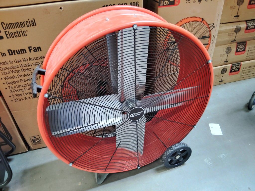 Commercial Electric 30-in Drum Fan. New