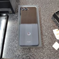 unlocked moto razr+ special edition