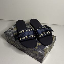Dior slides 