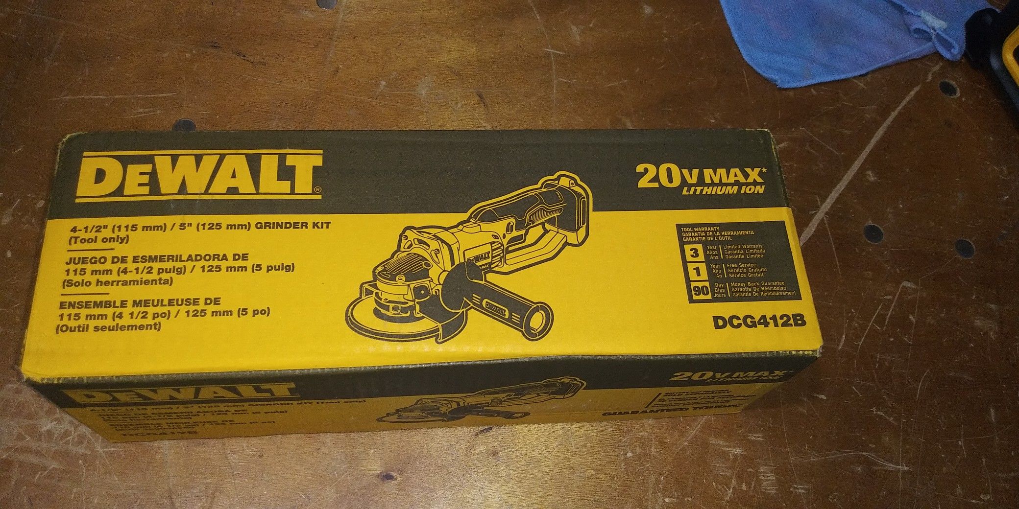 DEWALT 20-Volt MAX Lithium-Ion Cordless 4-1/2 in. to 5 in. Grinder (Tool Only)