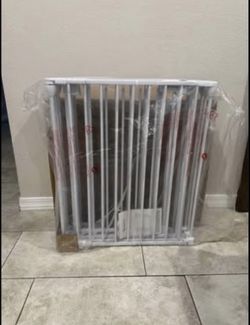 Large Playpen / Pet Fence