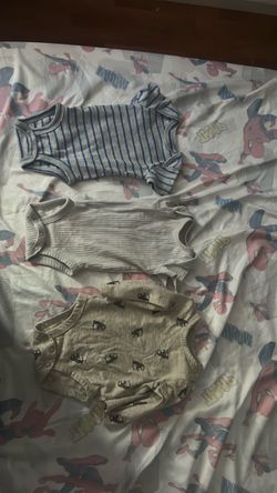 Baby clothes size nb to 3m