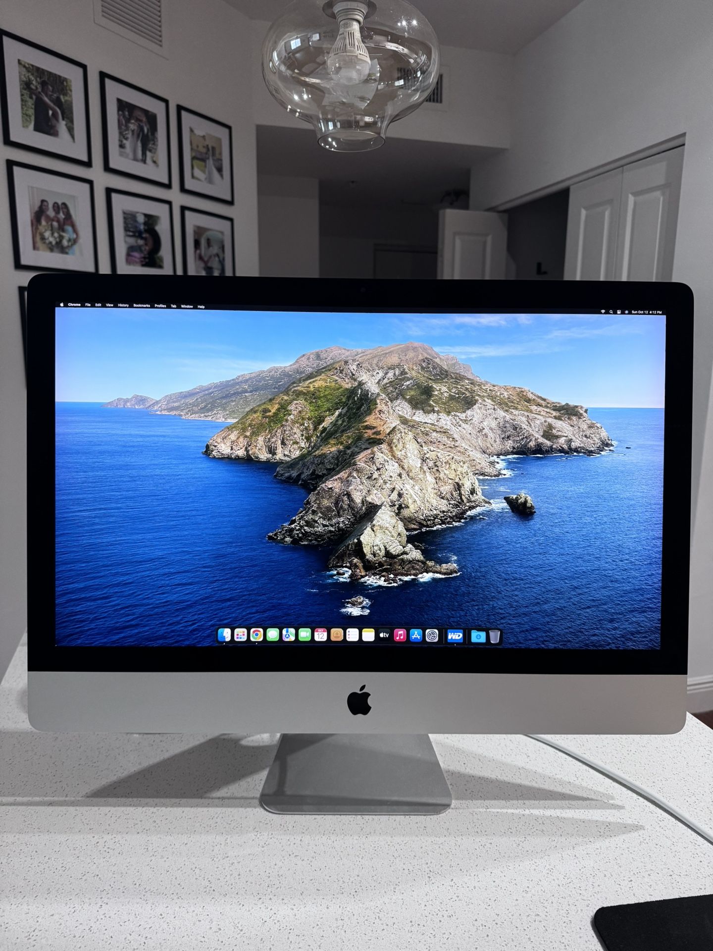 Apple iMac 27” Retina 5K (2017) – Fully Loaded w/ Magic Keyboard & Magic Mouse