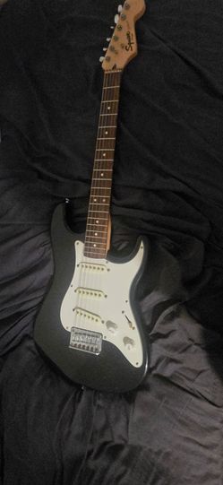 Fender Squier Strat 3/4 electric guitar