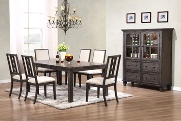 Dining Table W 4 Chairs and Bench