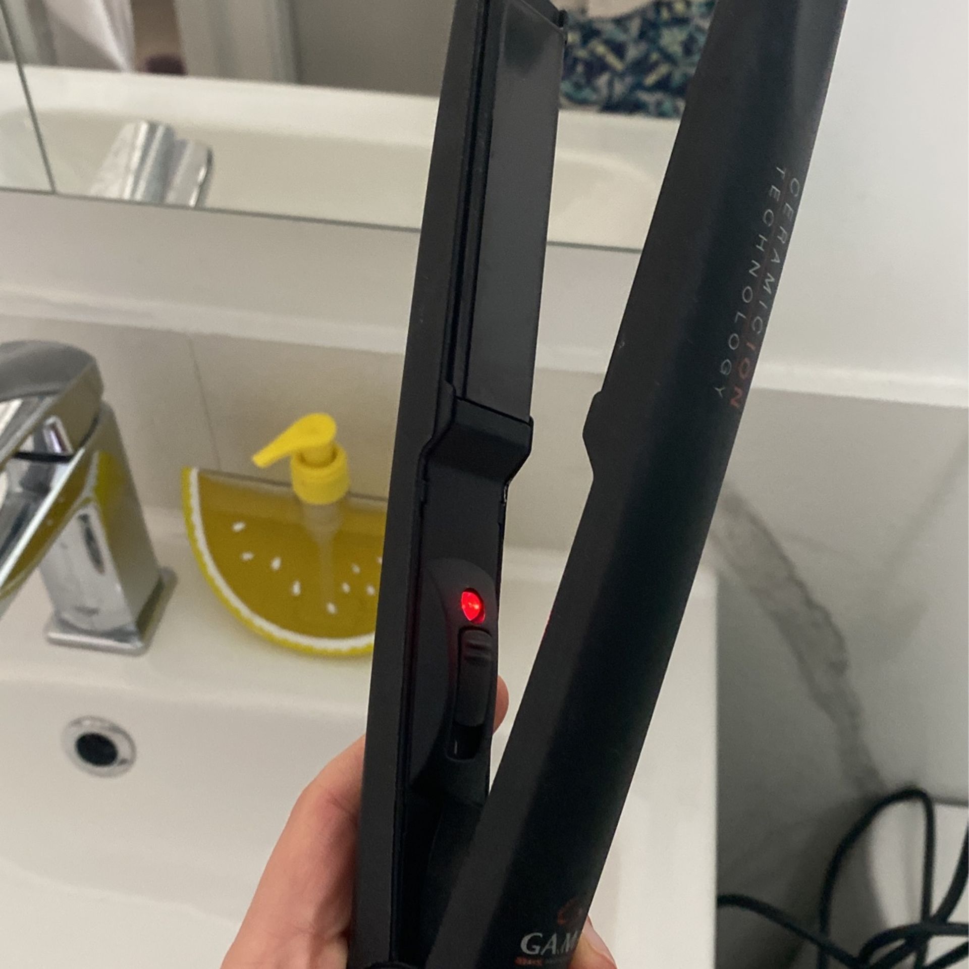 Ceramic Ion Ga.Ma Italy Hair straightener