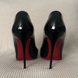 Christian louboutin ( So Kate )