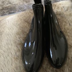 Rain Boots Size 8 $10