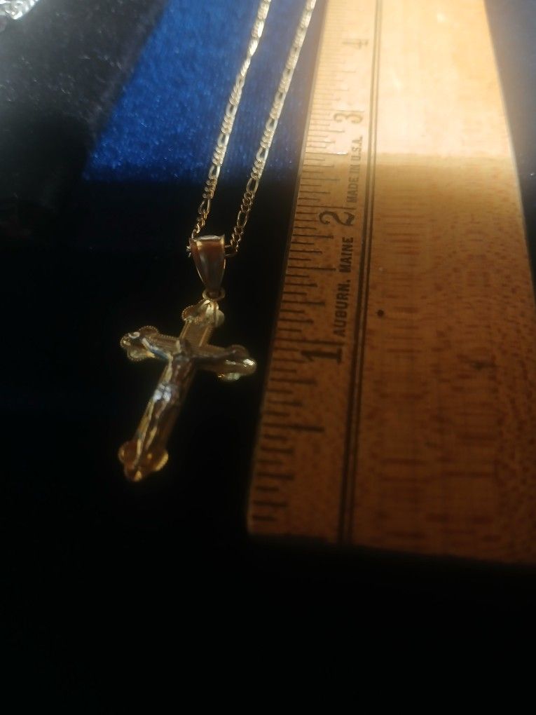 10k Italy Gold Chain With Cross