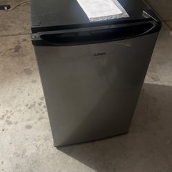 Mini Refrigerator 