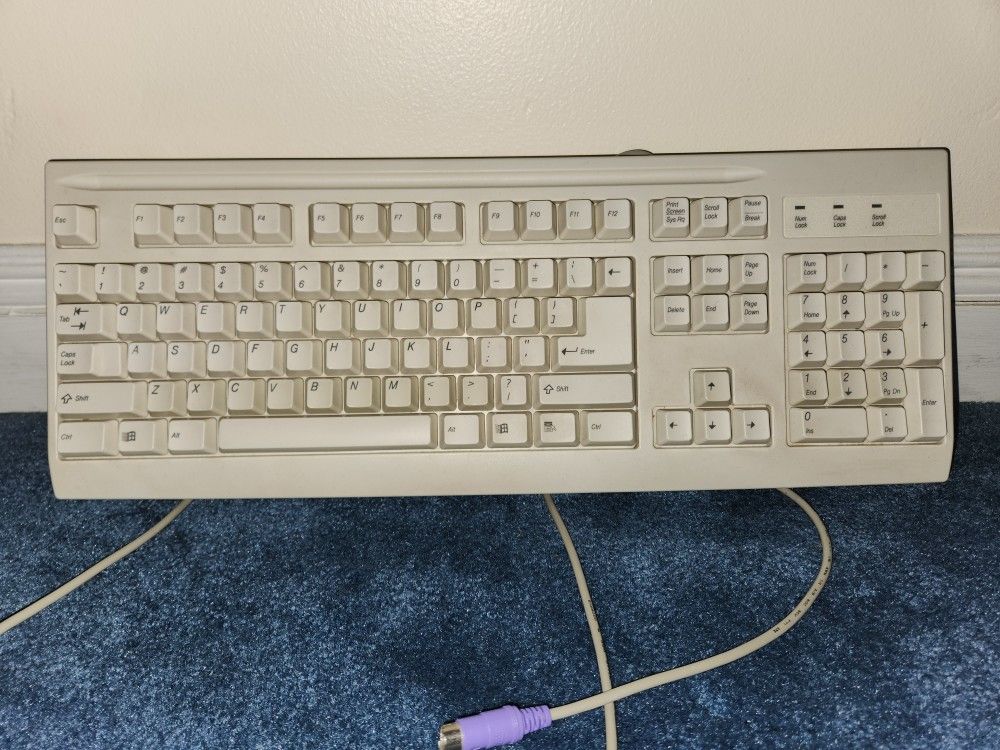 Vintage Mitsumi KFK-EA4XT Keyboard