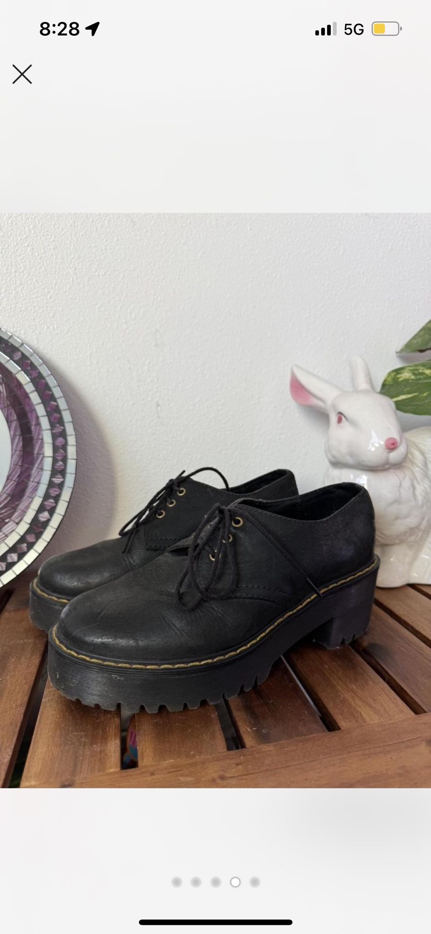 Black Dr. Marten Oxford’s size 6