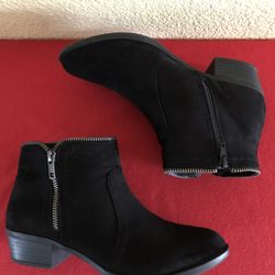 JusFab Black Ankle Booties