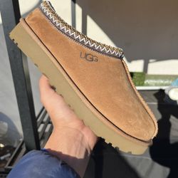 UGG Tasman Chestnut - Sizes 5w,8w,9w