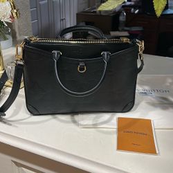Crossbody Bag Gold Hardware 