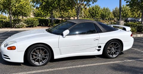 The 1995 Mitsubishi 3000GT SL is a front-wheel coupeL3.0-liter DOHC V6 engine 1 Owner He Purchase It Back in 1994 And Has Kept IT In The Family All Th