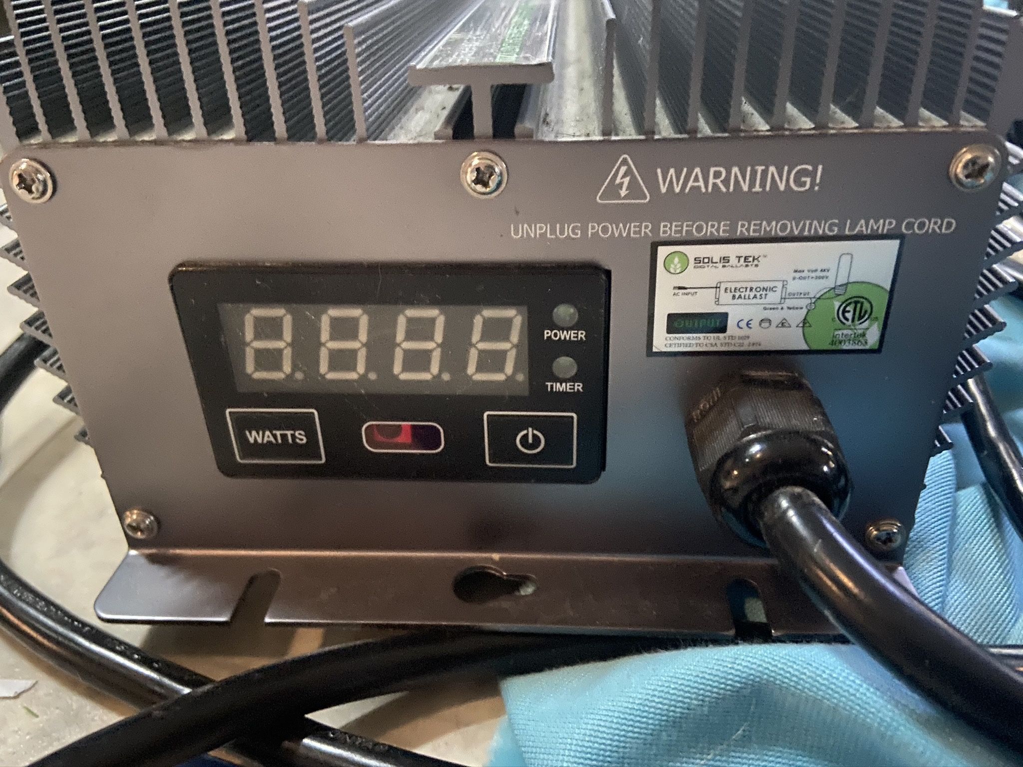 Solis Tek ultra high frequency 1k watt digits ballasts V2.0 (adjustable wattage)