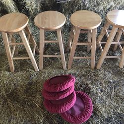 4 Bar Stools