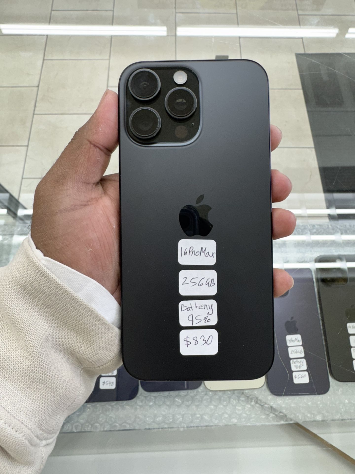 iPhone 16 Pro Max | 256 GB | Factory Unlocked