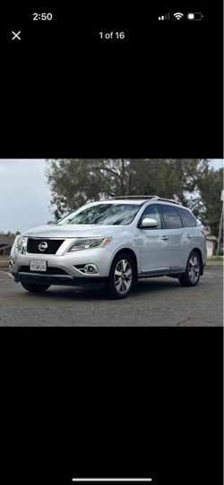 2015 Nissan Pathfinder Platinum Edition
