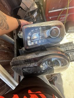 2006-2009 chrysler 300 srt8 headlights